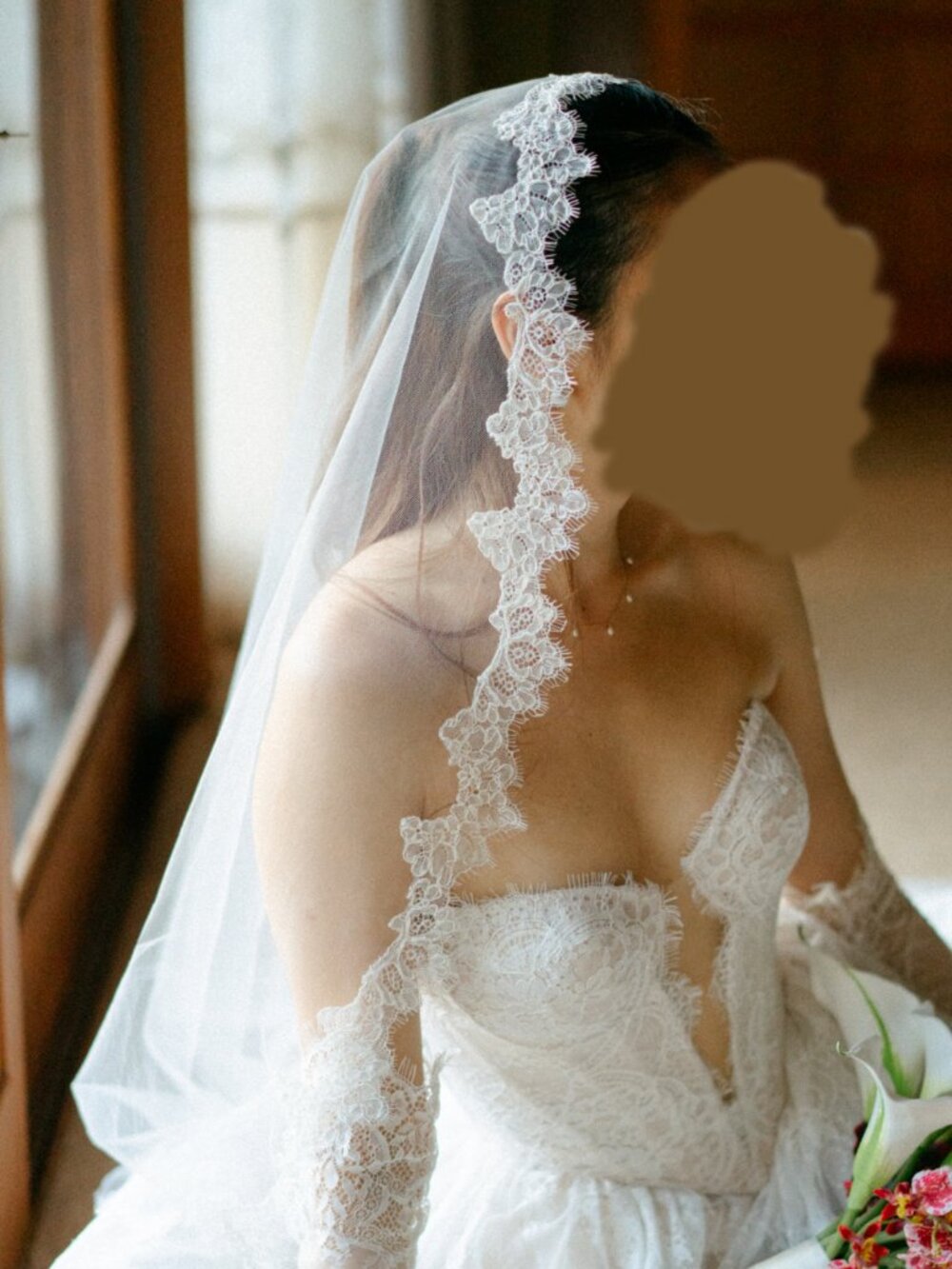 Toni Federici Loretta Mantilla Delicate Lace Trim Veil